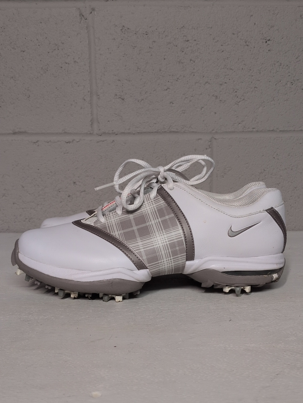 Nike 2013 Air Embellish Golf Shoes - Womens White/Silver Golf Shoe, Size 7.5